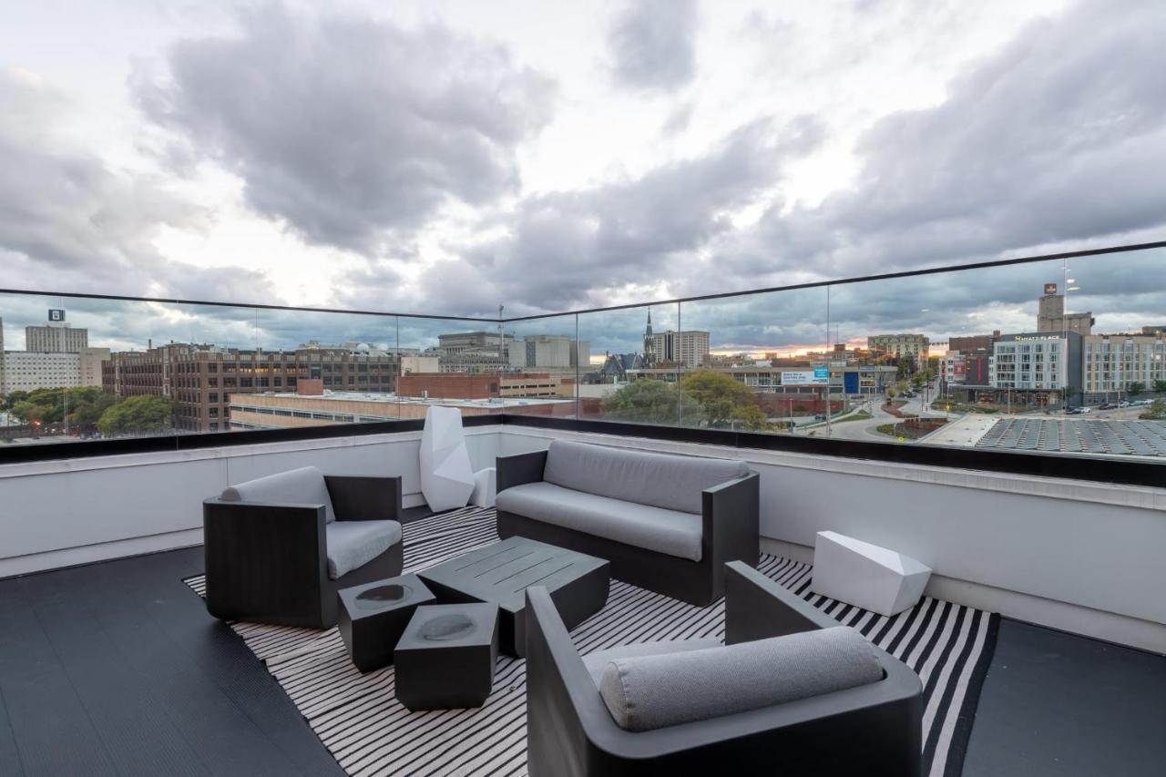 Flexhome Skywalk To Fiserv 1Br Apt U5 ミルウォーキー エクステリア 写真